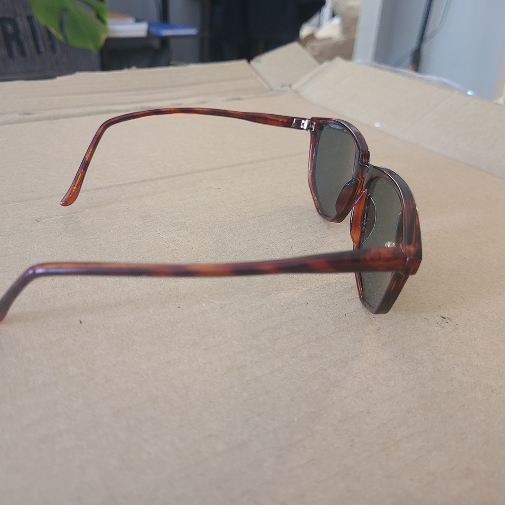 Red Tortoiseshell Sunglasses - image 4